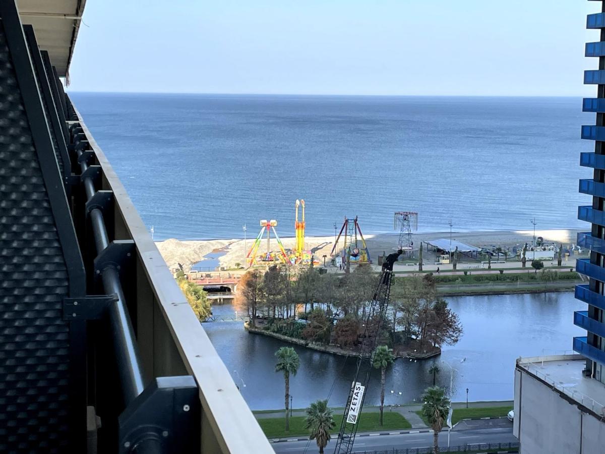 Orbi City Sea View Batumi Esterno foto