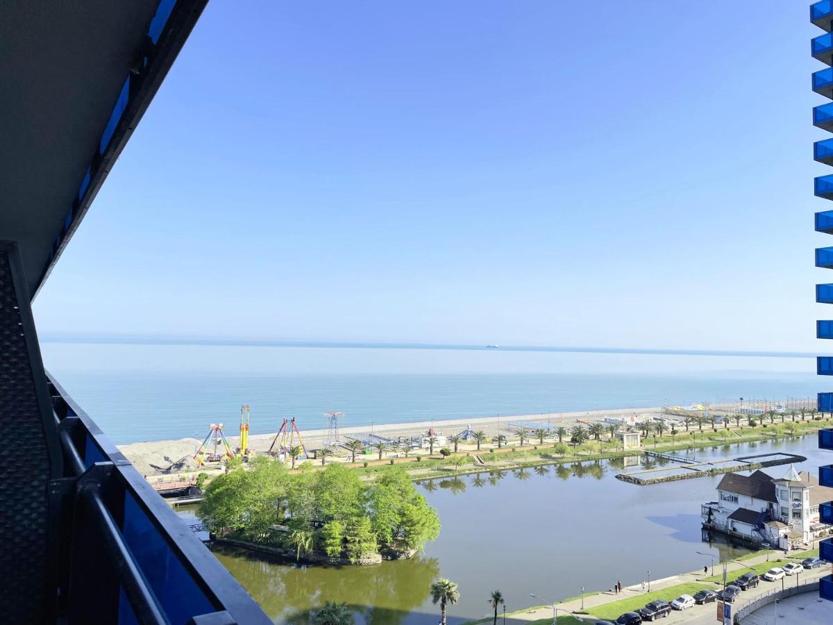 Orbi City Sea View Batumi Esterno foto