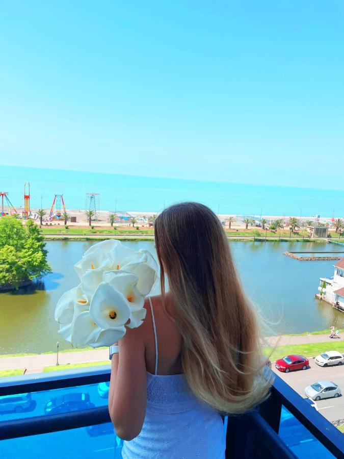 Orbi City Sea View Batumi Esterno foto