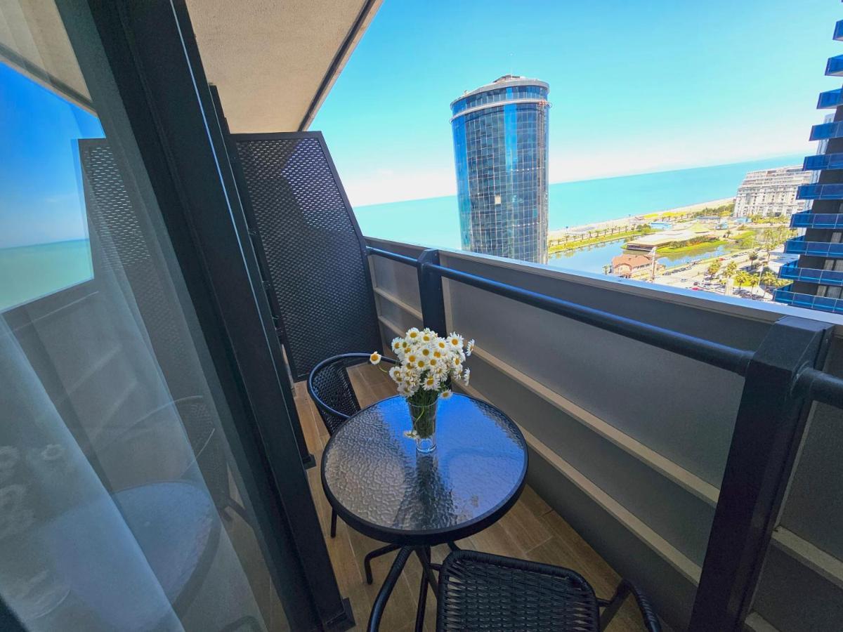 Orbi City Sea View Batumi Esterno foto