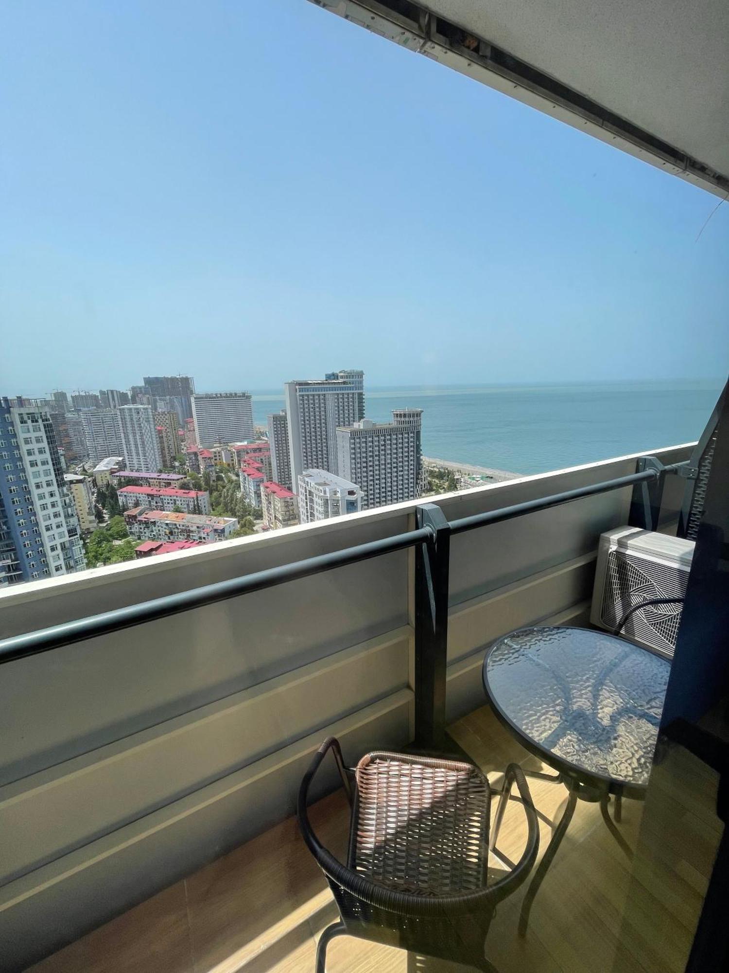 Orbi City Sea View Batumi Esterno foto