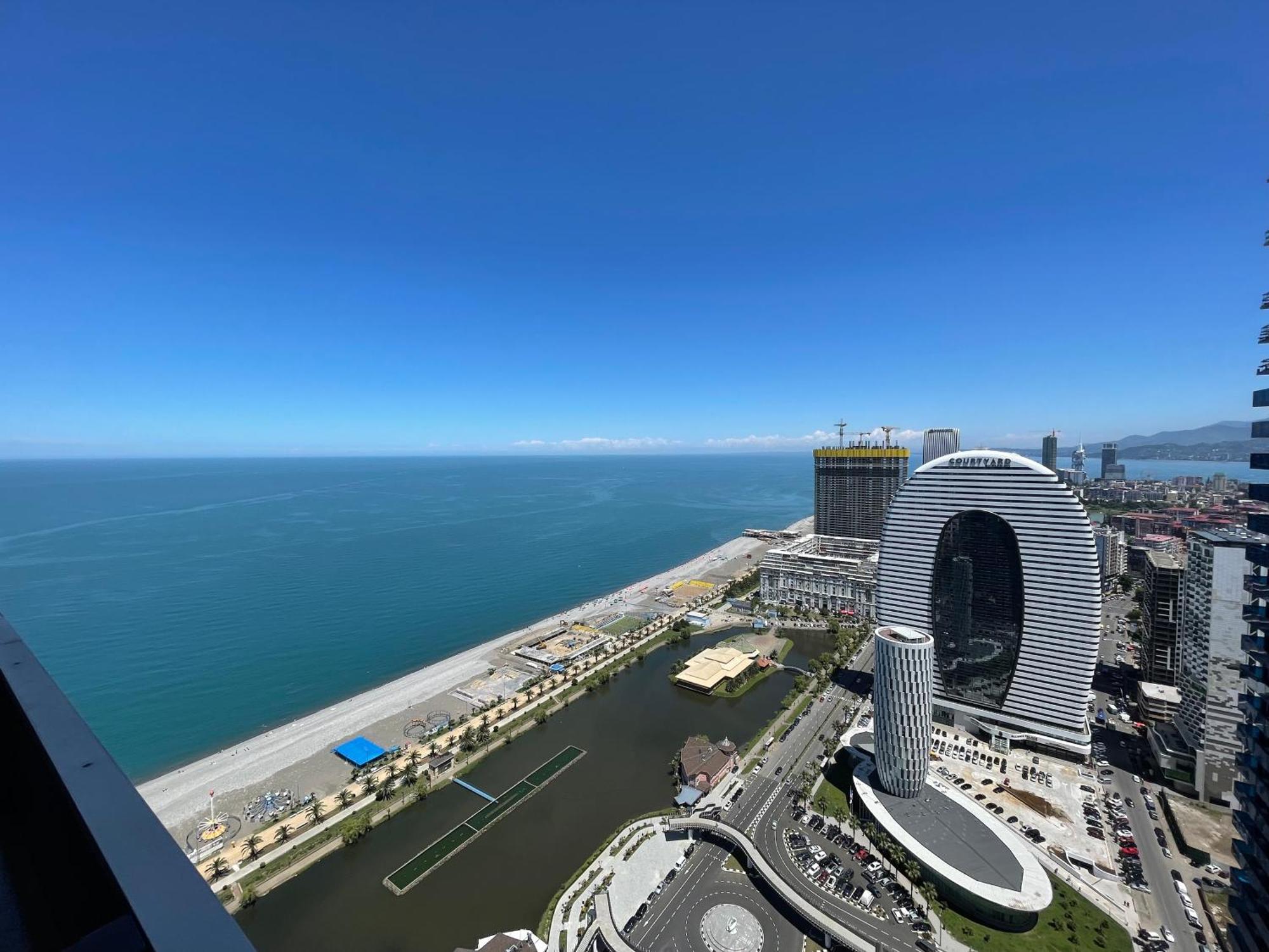Orbi City Sea View Batumi Esterno foto