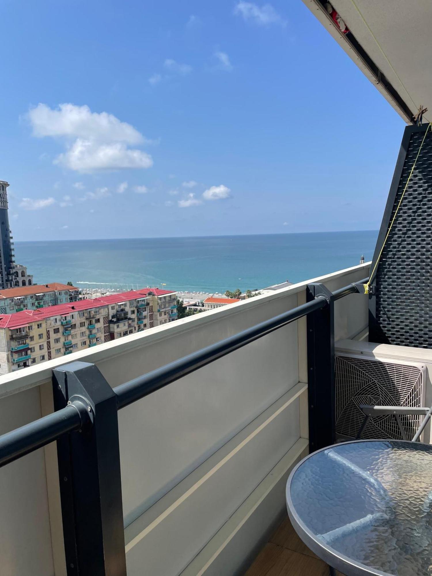 Orbi City Sea View Batumi Esterno foto