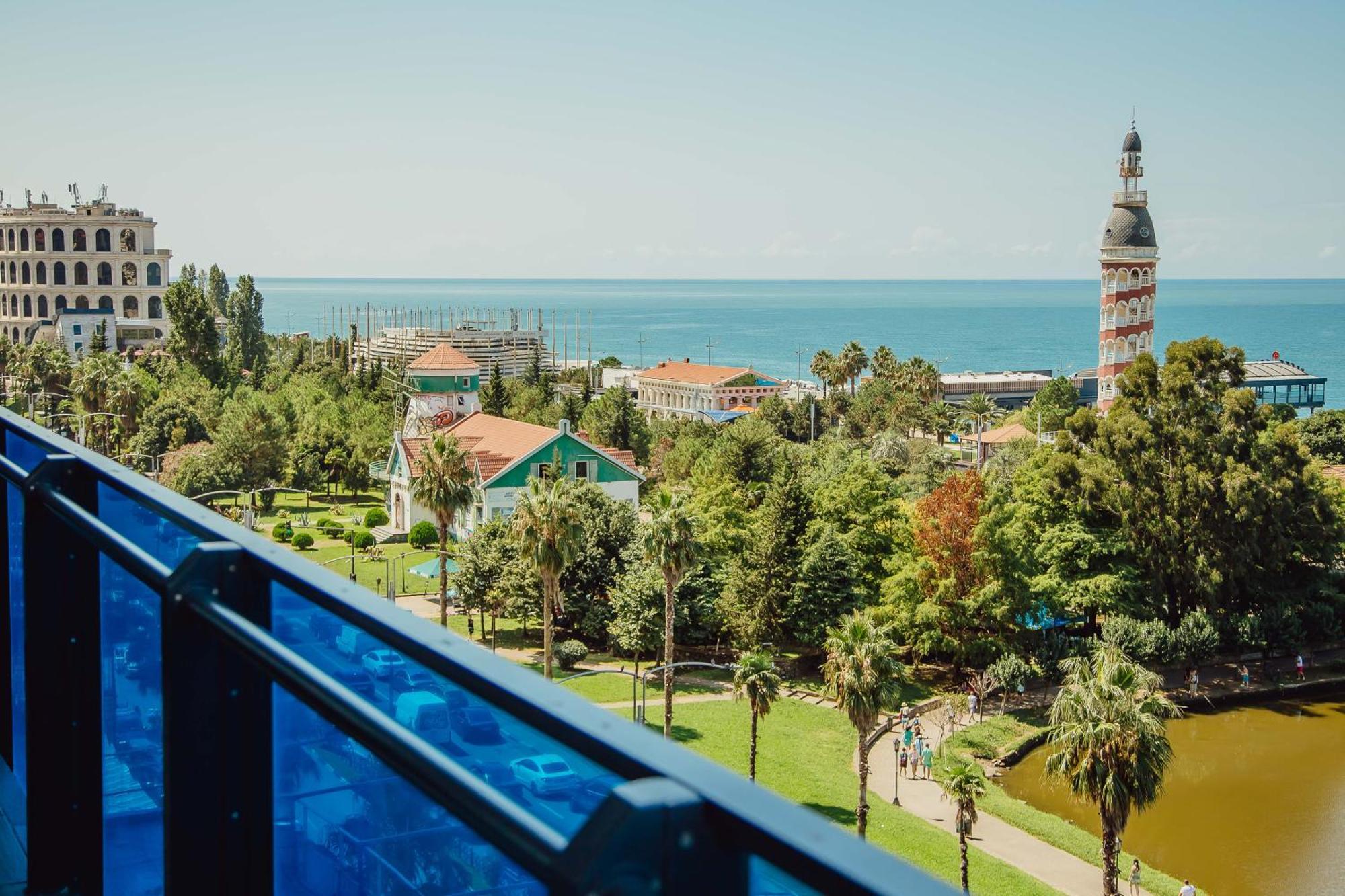 Orbi City Sea View Batumi Esterno foto