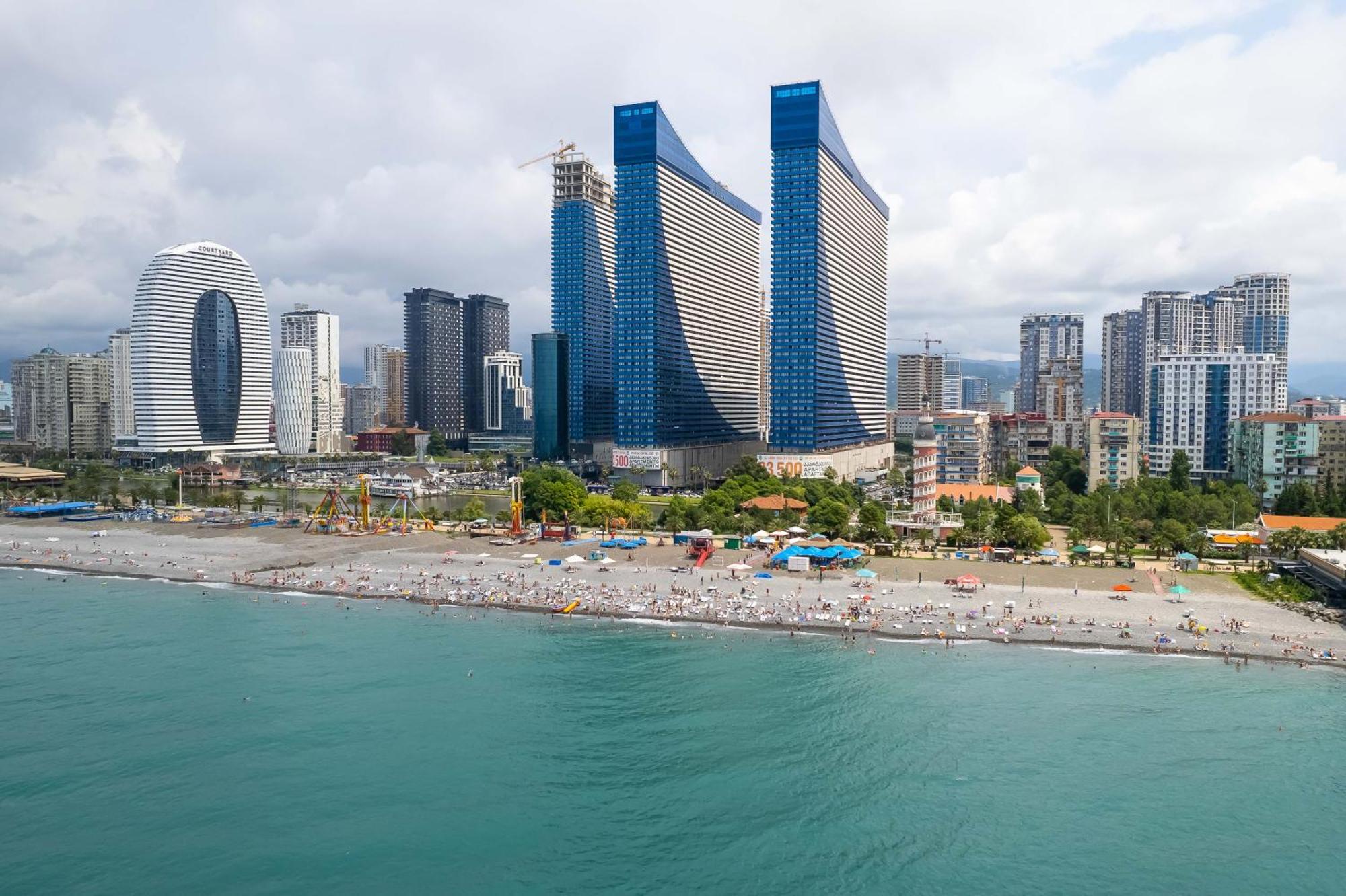 Orbi City Sea View Batumi Esterno foto